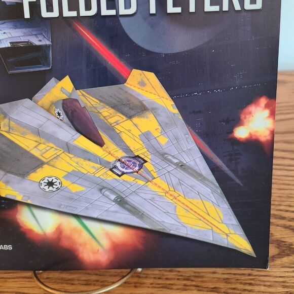 Star Wars Folded Flyers Makes 30 Paper Starfighters Paper Airplanes By Klutz - Picture 5 of 11